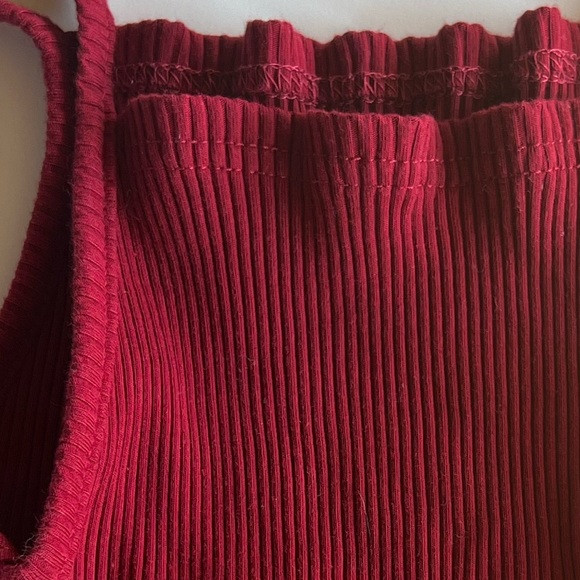 SOLD! 4 Crop Camis Bundle - Picture 11 of 16